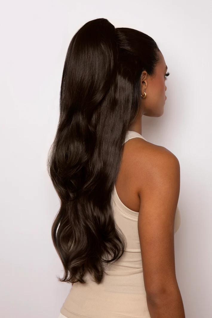 Queue de Cheval Lisse Instantanée - Pince Clip, 30s & Tenue Parfaite